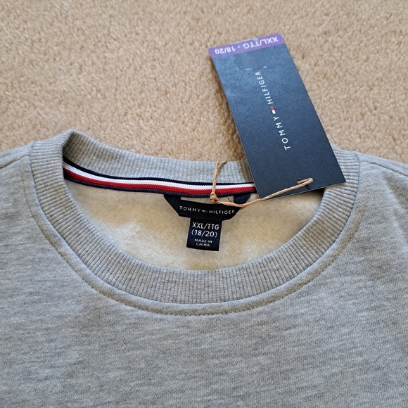 Tommy Hilfiger Youth Sweatshirt Grey Size 18/20 Unisex Fleece Crewneck Pullover - Picture 8 of 9